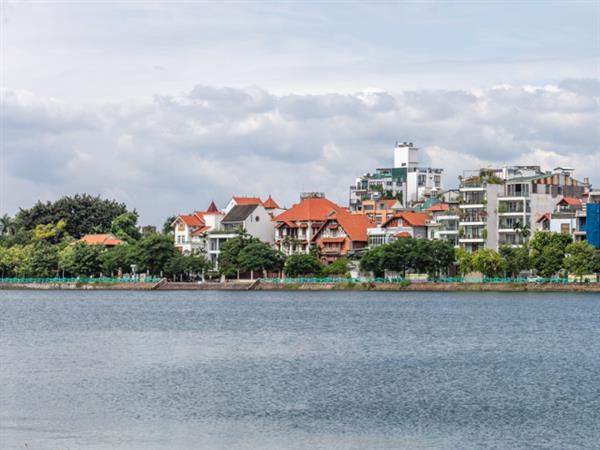 Top 5 lake view apartment in Tay Ho under 1200 USD