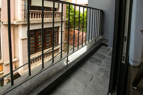Brand new and lovely 2 bedroom apartment for rent in Xuan Dieu street