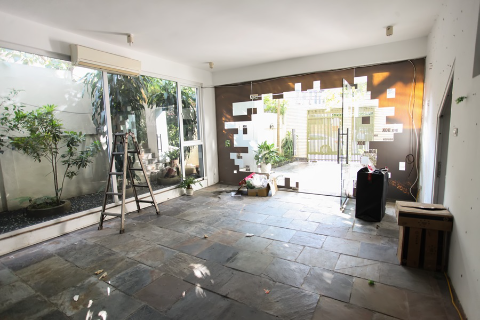 Spacious villa 4 bedrooms for rent in Tay Ho Str, with green garden & private pool