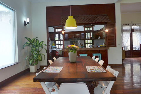 Cozy fully equipped 5 bedroom villa with swimming pool for rent in Tay Ho dist.