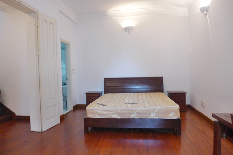 Very spacious villa with pool in Tay Ho district