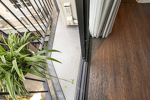 Luxury, new, beautiful, modern one-bedroom apartment with many conveniences (501)