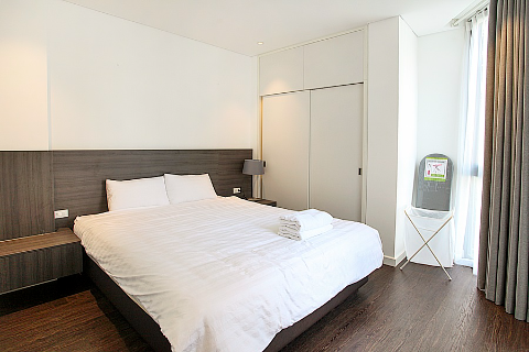 Luxury, new, beautiful, modern one-bedroom apartment with many conveniences (501)