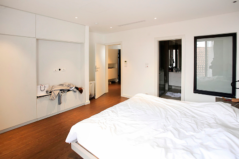 Modern and well furnished 2 bedroom apartment for rent in To Ngoc Van str, chillin' balcony