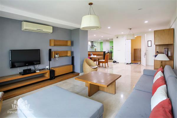 Super spacious 4 bedroom apartment in Ciputra