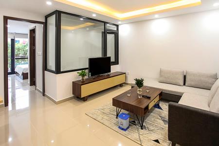 Modern apartment with 2 bedrooms on Lac Chinh street