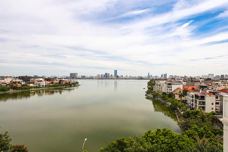 Lake view attic apartment with big balcony and terrace for rent on Xuan Dieu str