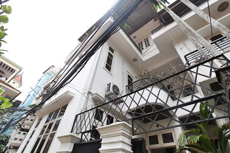 Quiet 3 bedroom house for rent in Tay Ho dist with terrace