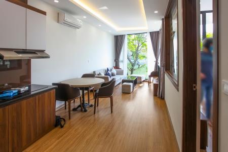 Lake view balcony, 1 bedroom apartment in Yen Hoa St