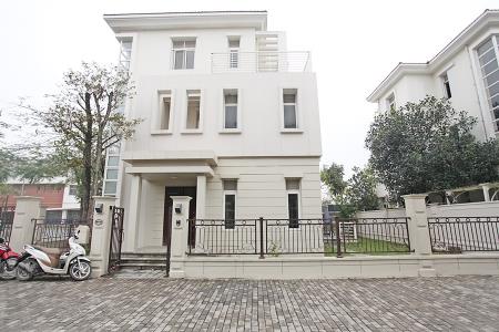 Beautiful 5 bedroom house for lease in Splendora, Ha Noi