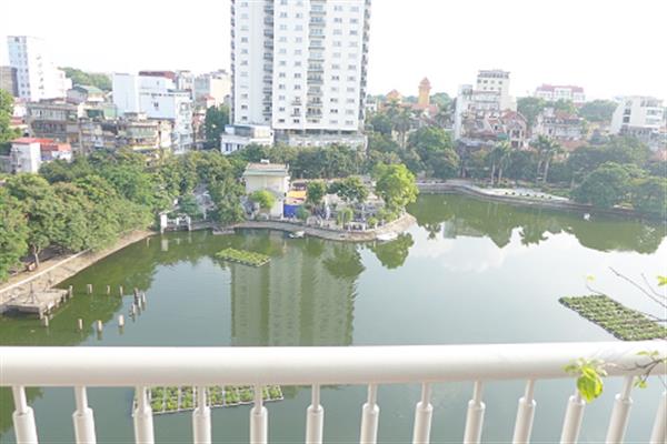 Spacious 3 bedrooms apartment in Tran Vu, Ba Dinh