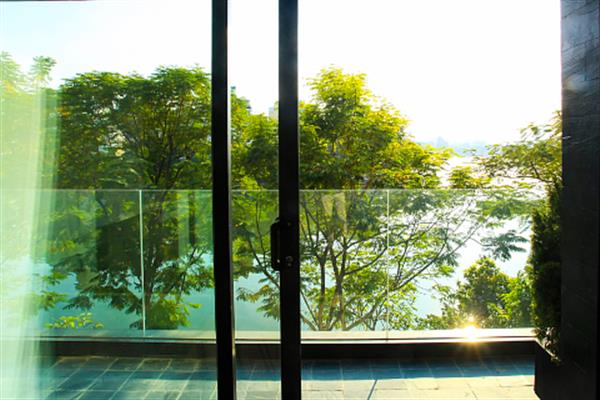Super nice view 1 bedroom apartment at Truc Bach, lake view with long balcony