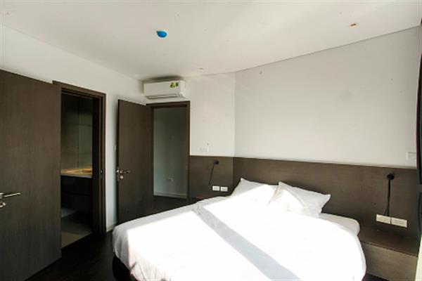 Super nice view 1 bedroom apartment at Truc Bach, lake view with long balcony