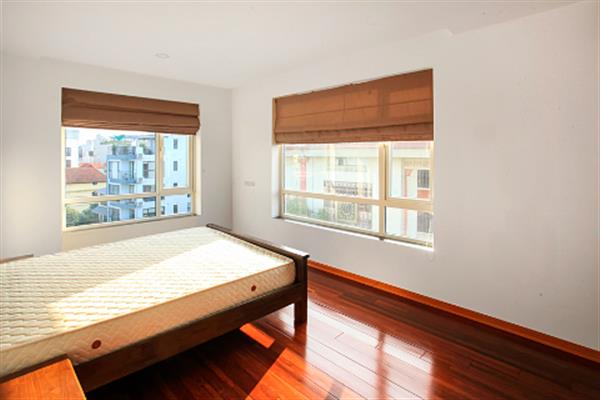 Luxury apartment with 4 bedroom for rent in Tay Ho district, marvelous balcony