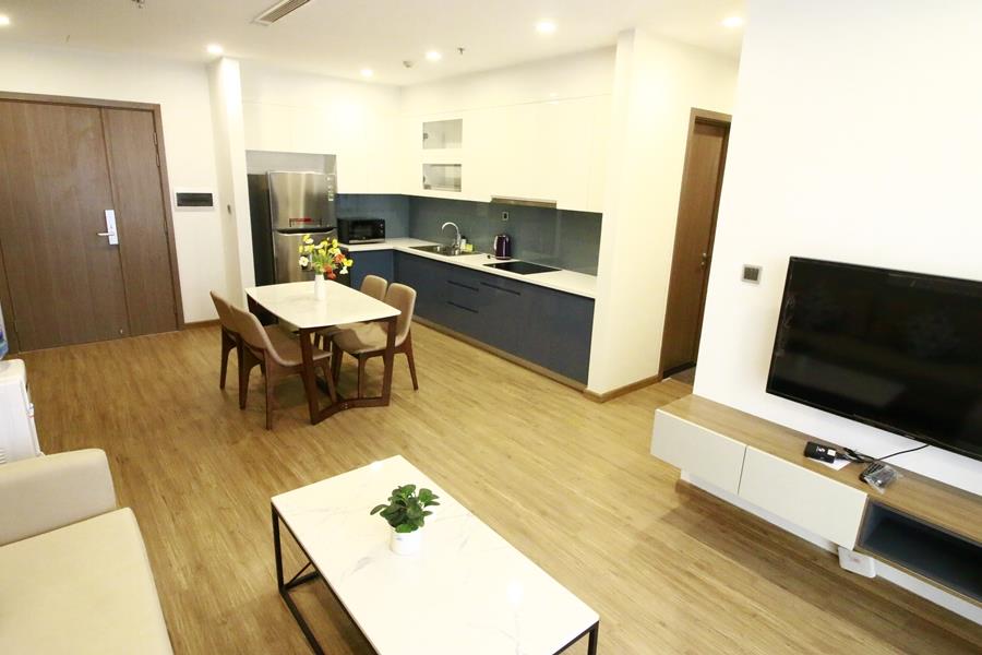 Fully furnished 2 bedroom apartment at  M2 Vinhomes Metropolis, city view