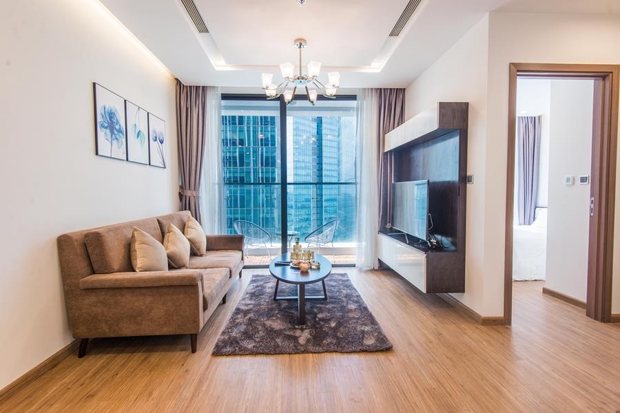 Modern 2 bedroom apartment at Vinhomes Metropolis, city view