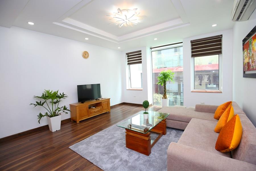 Lovely 1 bedroom apartment at Kim Ma, nice balcony