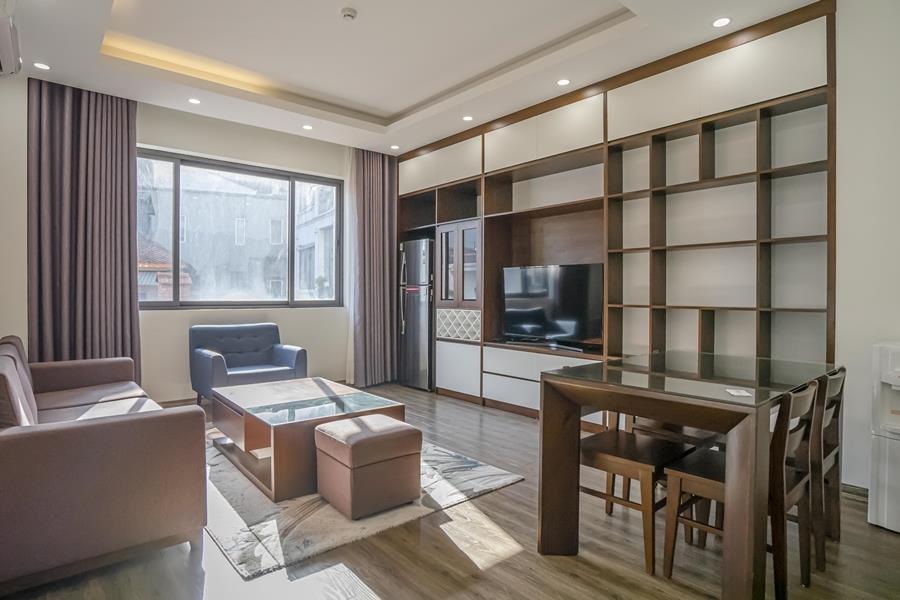 Bright 1 bedroom apartment on To Ngoc Van St., good view