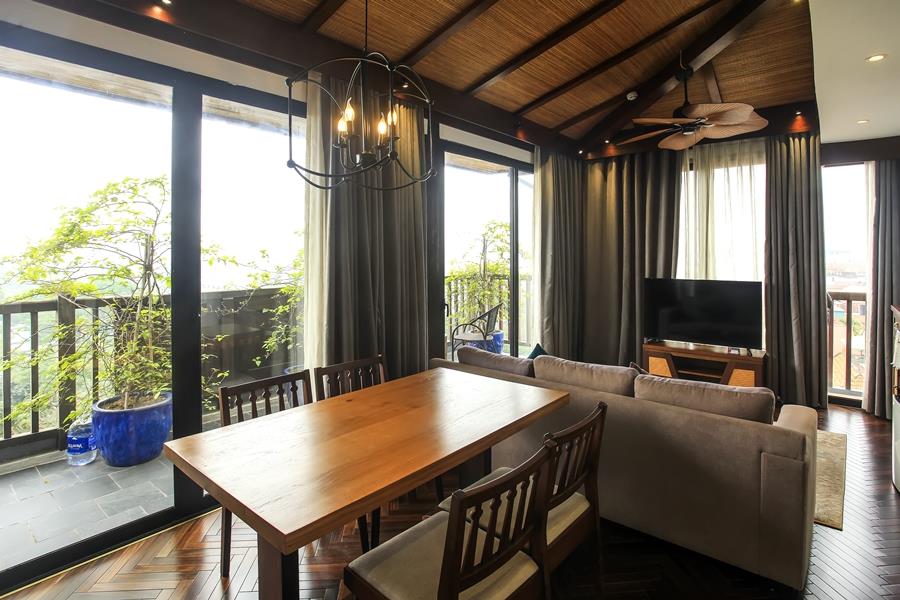 Japanese style 3 bedroom apartment at Xom Chua, high floor