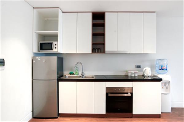 Beautiful  Lakeview Apartment 2 bedroom fully modern furnitures in Yen Phu Village for rent.