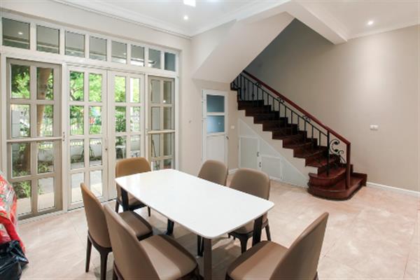 Beautifully renovated 4 bedroom villa in Ciputra, T block