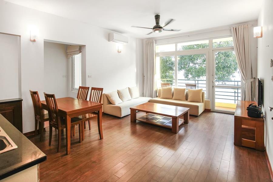 What a beautiful lakeview seviced apartment for rent in Tu Hoa, 02 bedrooms