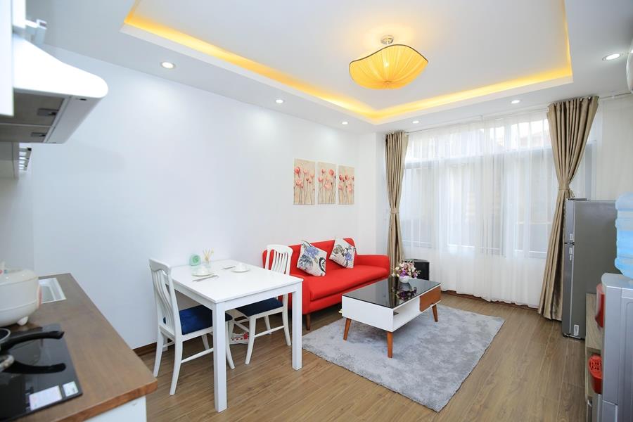 Lovely- cozy 01 bedroom apartment for rent in Linh Lang Ba Dinh