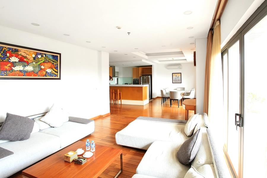 Westlake view 03 bedroom duplex apartment for rent in Trinh Cong Son.