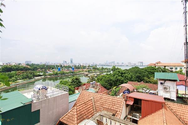 Brand new, luxury, lake view 03 bedroom apartment in To Ngoc Van.