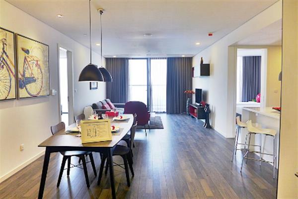 Premier 02 bedroom apartment for rent in Somerset West Point Xuan Dieu