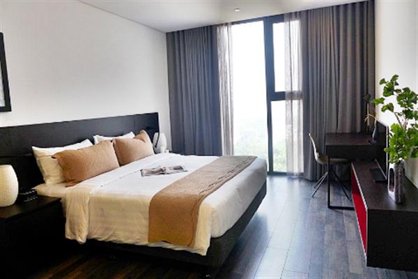 Premier 02 bedroom apartment for rent in Somerset West Point Xuan Dieu