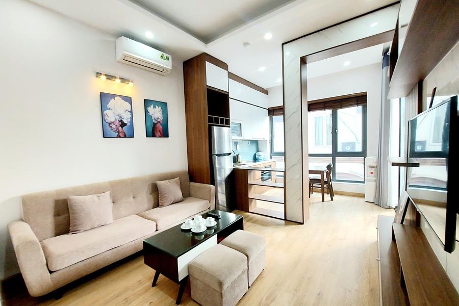 Bright & Modern studio apartment for rent in To Ngoc Van