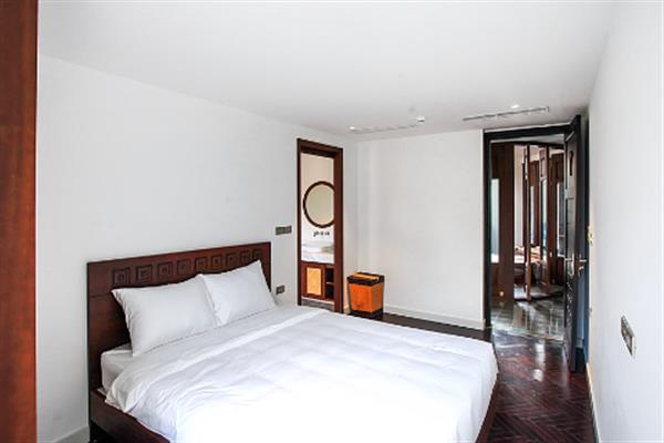 High floor spacious 04 bedroom apartment on Quang Khanh with large balcony