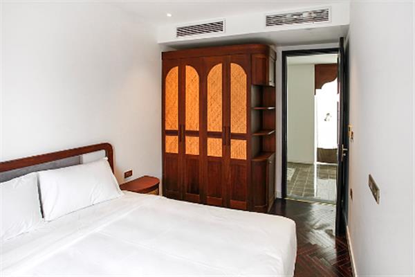 High floor spacious 04 bedroom apartment on Quang Khanh with large balcony