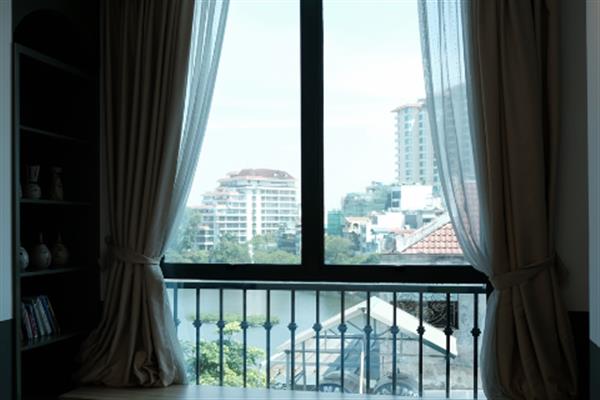 Beautiful lakeview 01 bedroom apartment for rent in Nam Trang.
