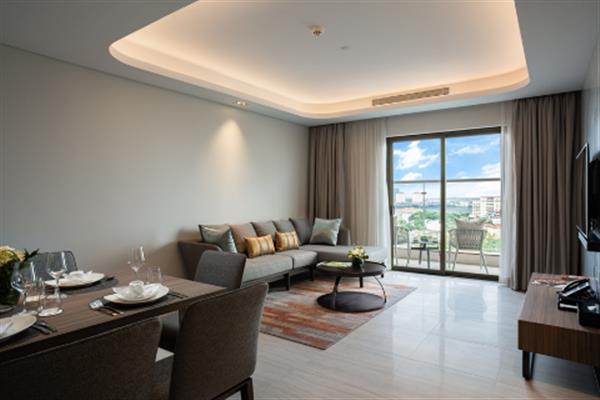 Luxury 03 bedroom apartment for rent in Dang Thai Mai. beautiful balcony