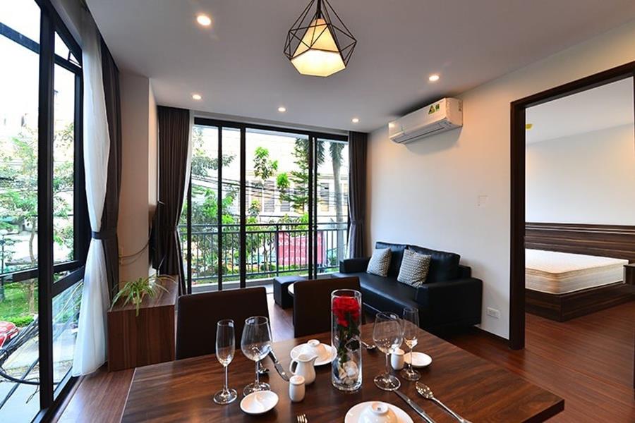 Nice Balcony & Bright 01 bedroom apartment for rent in Tu Hoa.