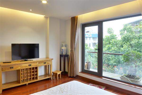 Elegant 01 bedroom flat for rent in Hang Bong Hoan Kiem with balcony, green tree