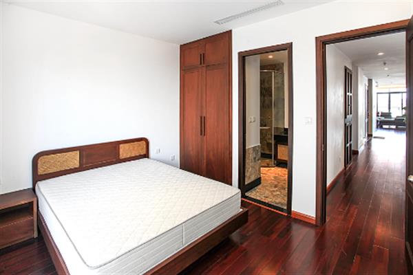 Brand new & Panoramic Westlake view 03 bedroom apartment for rent in Tu Hoa