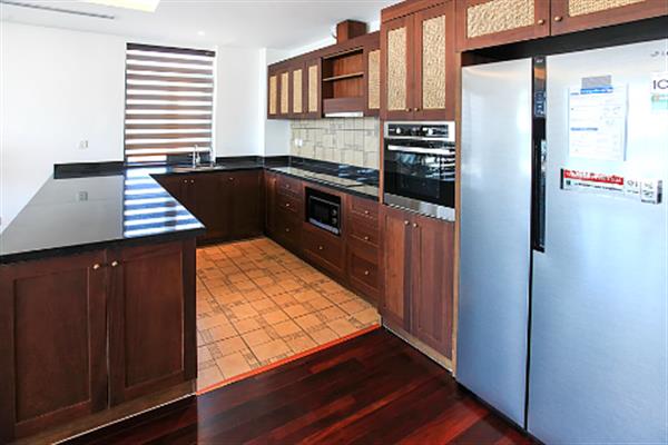 Brand new & Panoramic Westlake view 03 bedroom apartment for rent in Tu Hoa