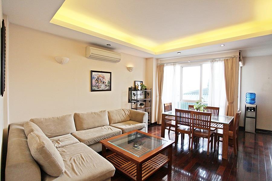 Good price & spacious 02 bedroom apartment in Dong Da, balcony