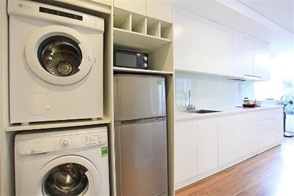 High quality 01 bedroom apartment for rent in Dong Da, balcony