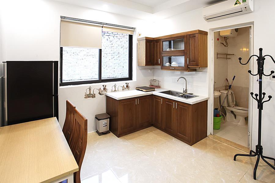 Good price, clean 01 bedroom apartment for rent in Tu Hoa Tay Ho.balcony