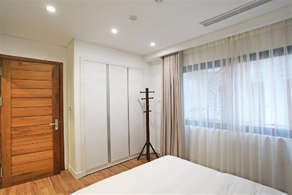 High quality 01 bedroom apartment for rent in Dong Da, balcony