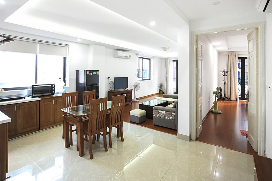 Spacious & airy 02 bedroom apartment for rent in Tu Hoa.