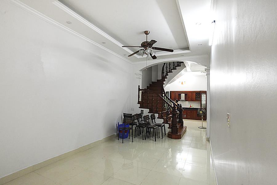 5-storey unfurnished house for rent in Dang Thai Mai, with large terrace.
