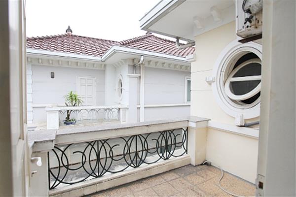 05 bedroom house for rent in Ciputra with yard and garden