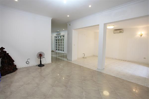 Nice and spacious 04 bedroom house for rent in Ciputra, balcony