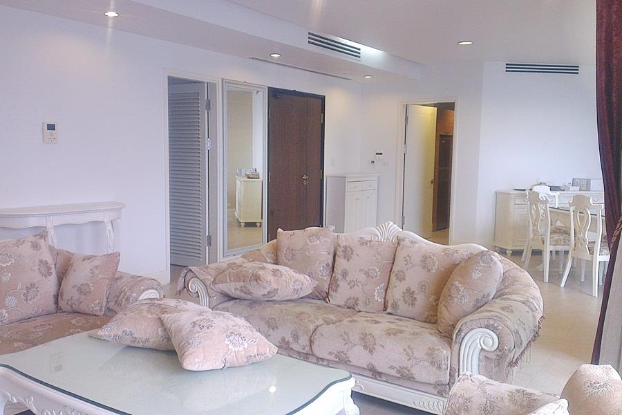 Luxury 03 bedroom apartment for rent in Golden Westlake. beautiful lakeview