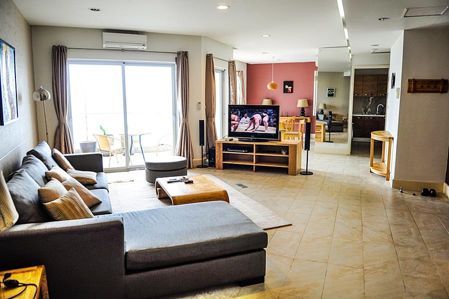 Panoramic lake view 03 bedroom apartment for rent in Golden Westlake